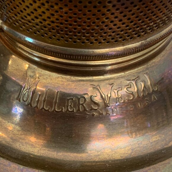 Antique Miller Vestal brass table lamp, electrified - Picture 3 of 10